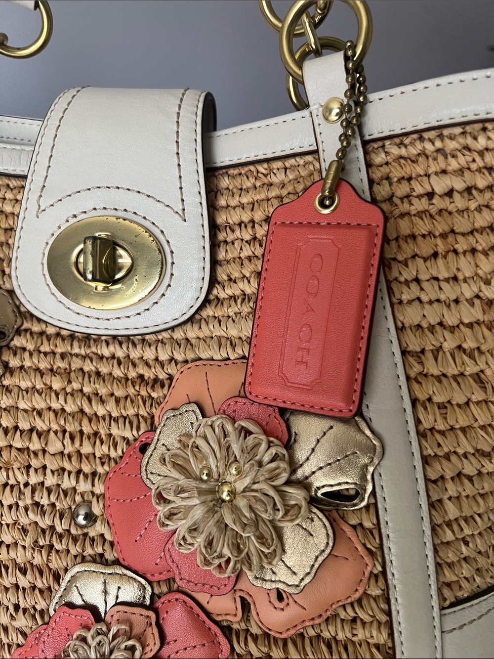 COACH Hamptons Weekend Straw Applique Tote Style 19347 - Picture 5 of 16